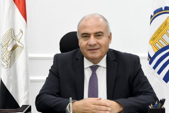 محافظ قنا يكلف وكيل وزارة الصحة متابعة  فعاليات القافلة الطبية المجانية بقرية العسيرات بفرشوط 