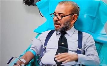   ملك المغرب يزور مصابى الزلزال ويتبرع بالدم في مستشفى بمراكش