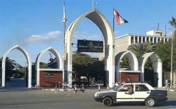 تجارة أسيوط تطرح برنامج اللغة الإنجليزية للعام الجامعي الجديد