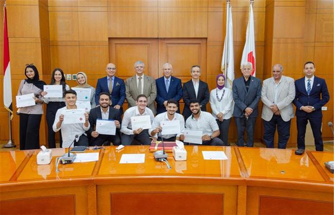 عمرو عدلي: 8 من طلاب الجامعة اليابانية يحصدون شهادات مهنية دولية فى المحاسبة 