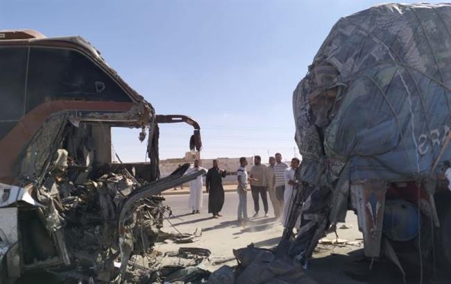 إصابة 42 شخص ووفاة اثنين فى حادث انقلاب أتوبيس بطريق مطروح - إسكندرية