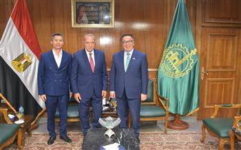   للمرة الأولى.. محافظ القليوبية يستقبل سفير كازاخستان