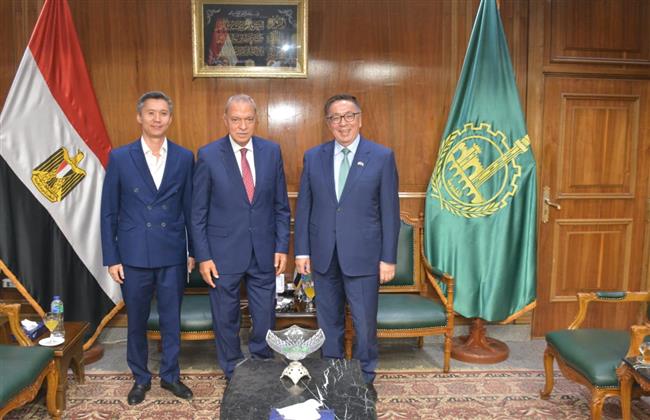 للمرة الأولى.. محافظ القليوبية يستقبل سفير كازاخستان