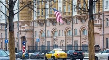   روسيا تطرد مسئولين فى السفارة الأمريكية بسبب التخابر مع دولة أجنبية