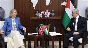   رئيس وزراء فلسطين يبحث مع وزيرة خارجية النرويج ترتيبات اجتماع المانحين 