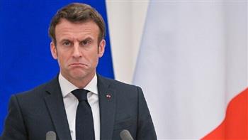   ماكرون يعلن احتجاز سفير فرنسا في النيجر كـ«رهينة»