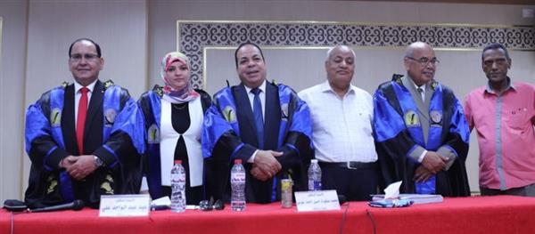 مناقشة رسالة ماجستير بعنوان «الكتابة التواصلية لدى طلبة الثانوية العامة» بجامعة جنوب الوادي