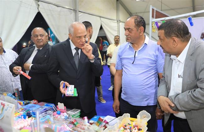 محافظ الجيزة يتابع التجهيزات النهائية لافتتاح معرض "أهلاً مدارس"
