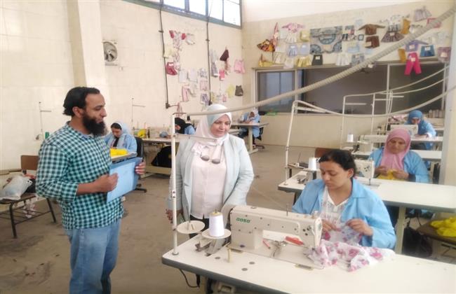 وزارة العمل: ختام البرنامج التدريبي للفتيات على التفصيل والحياكة بالقليوبية