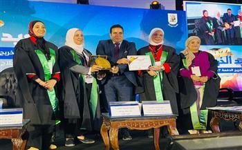 كلية العلاج الطبيعى بجامعة القاهرة تحتفل بتخرج الدفعة 57 وتكرم الطلاب