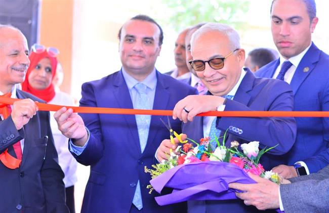وزير التربية والتعليم يفتتح مدرسة ترعة السواحل بأرمنت