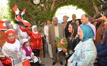   محافظ أسيوط ورئيس «القومي للمرأة» يتفقدان مطبخ المصرية بمركز الفتح