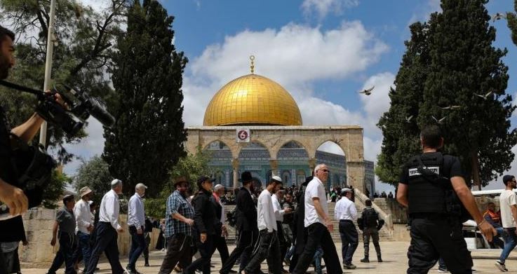 لجنة الكنائس في فلسطين تطالب بالارتقاء إلى مستوى الخطر الذي يتعرض له "الأقصى"
