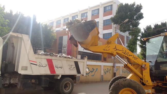 أسيوط .. حملات نظافة وتمهيد طرق بمراكز ديروط والقوصية والبداري 