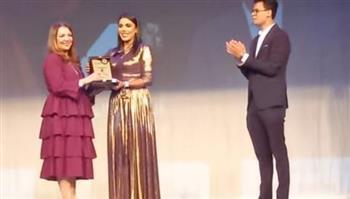 تكريم الفنانة هاجر الشرنوبي في مهرجان المسرح العربي