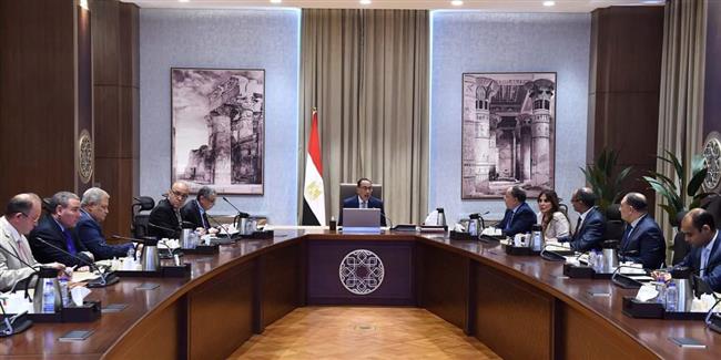 "مدبولي": نحرص على سرعة تنفيذ محطات تحلية مياه البحر بالشراكة مع القطاع الخاص