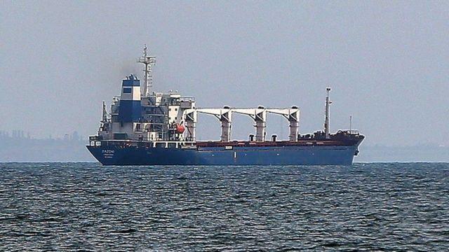 لأول مرة منذ توقف صفقة الحبوب.. سفينة أوكرانية تغادر من ميناء أوكراني على البحر الأسود