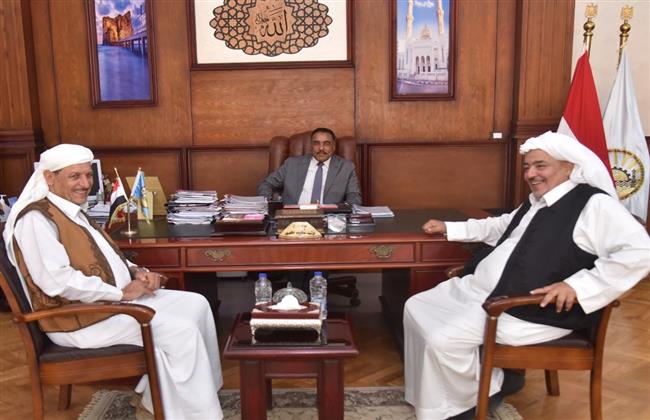 "شعيب" يشكر عمد ومشايخ مطروح لتقديمهم واجب العزاء لأسر ضحايا إعصار ليبيا بـ بني سويف