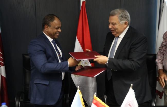 تعاون بين "القومي للبحوث" وجامعة الجيزة الجديدة في المجالات الأكاديمية والمهنية والتدريبية