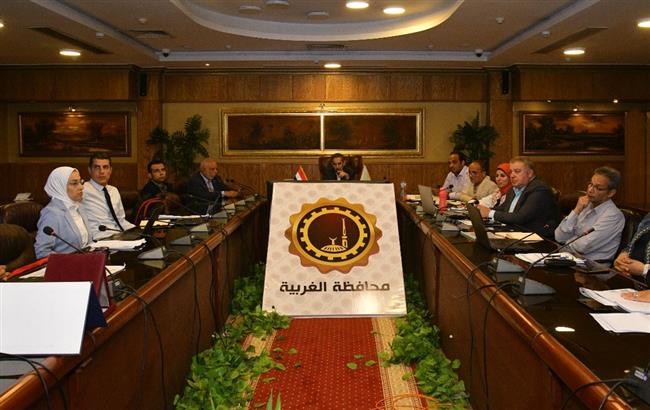 محافظ الغربية يترأس لجنة تقييم المبادرة الوطنية للمشروعات الخضراء الذكية