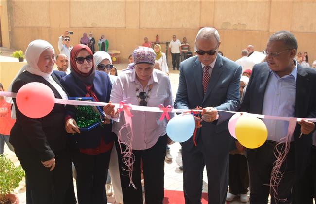 استعدادا للعام الدراسي الجديد.. "الهجان" يفتتح ويتفقد عدد من مدارس العبور وشبرا الخيمة