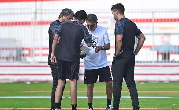 "أوسوريو" يعقد جلسة خاصة مع ثنائي الزمالك في مران اليوم