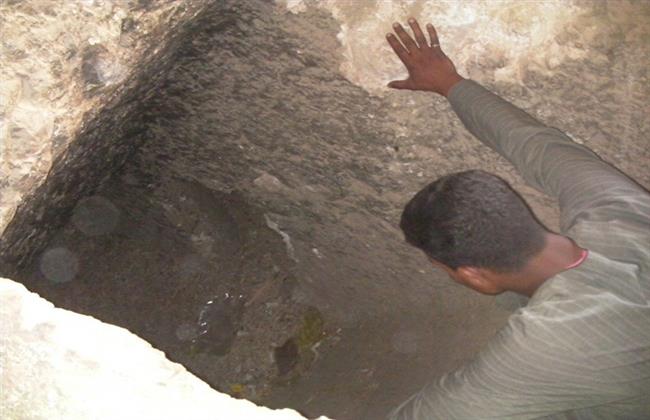 انهارت عليه الحفرة.. مصرع عامل أثناء التنقيب عن الآثار بالعياط