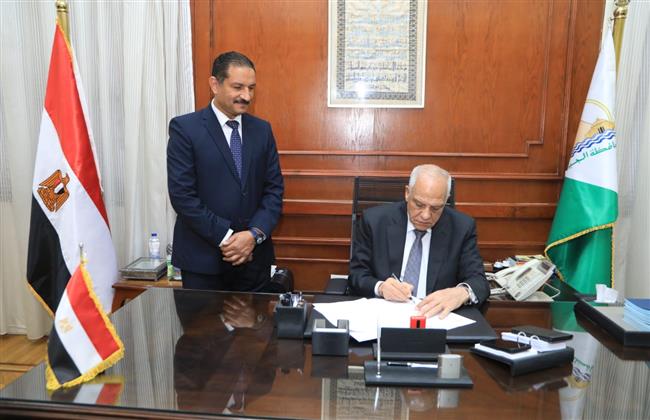 "راشد" يعتمد حركة مديري ووكلاء الإدارات التعليمية بالجيزة