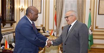   رئيس جامعة القاهرة يستقبل سفير جيبوتي