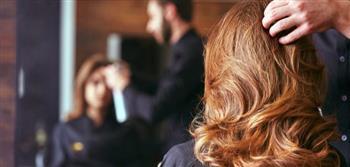 ما حكم عمل الرجل في مهنة الكوافير الحريمي؟