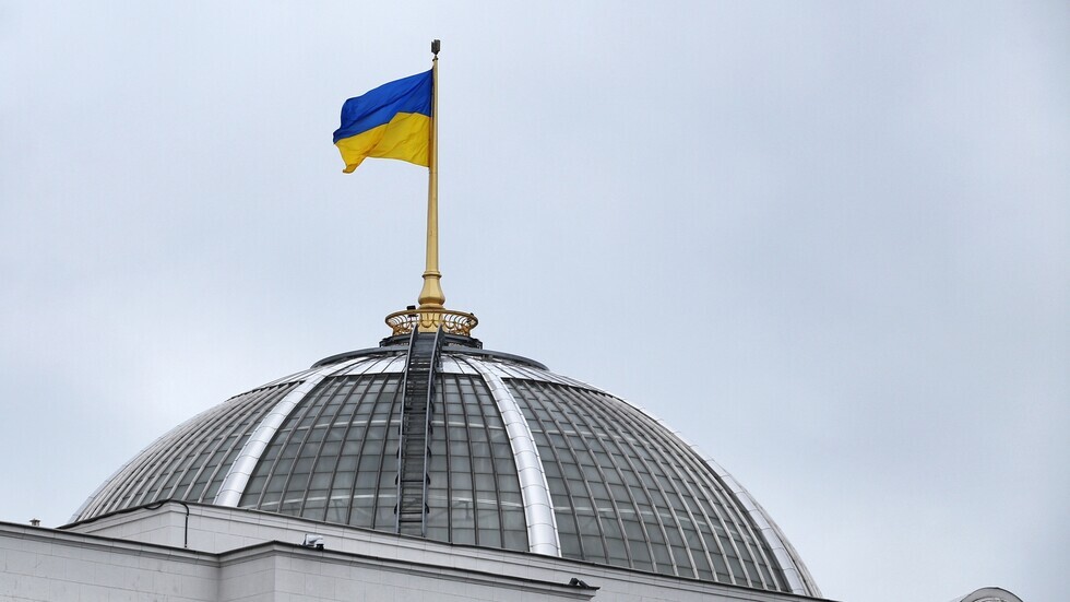 السلطات الأوكرانية تحذر من أشهر مقبلة صعبة على كييف