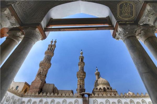 الجامع الأزهر يناقش دور الأم في تأسيس عقلية الطفل.. الأربعاء المقبل