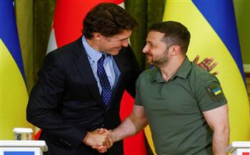   زيلينسكي يعلن عن توقيع وثائق ثنائية مهمة في كندا