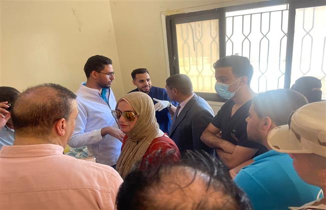 قافلة جامعة المنوفية الطبية توقع الكشف على 1500 مريض بمحافظة شمال سيناء