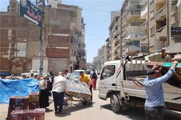 البحيرة.. رفع حالات إشغال الطريق بمركز ومدينة كوم حمادة