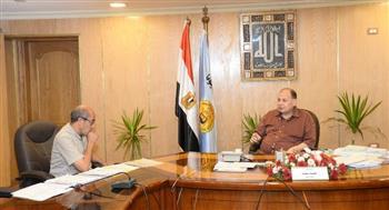 محافظ أسيوط يؤكد على متابعة تنفيذ مشروعات الخطة الاستثمارية 2023- 2024 بالمراكز والأحياء