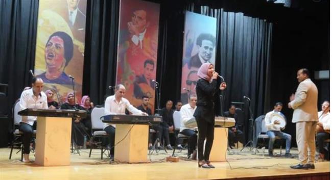 عرض فنى لفرقة كفر الزيات للموسيقى العربية على مسرح "ثقافة" وادي النطرون 