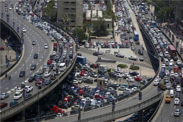 تفاصيل الحالة المرورية على الطرق والمحاور الرئيسية