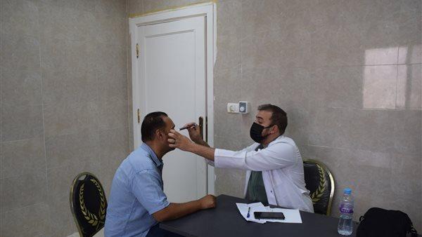تقديم خدمات طبية لـ 450 مواطنا خلال تنفيذ قافلتين بمركزي بدر ودمنهور 