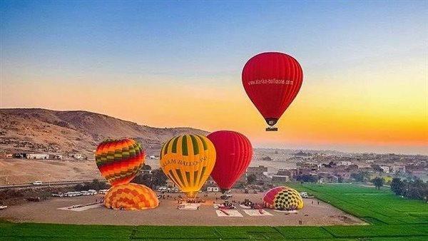 الأقصر: تحليق 45 رحلة بالون طائر تحمل 920 سائحا من جنسيات مختلفة