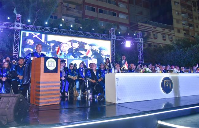محافظ الإسكندرية يشهد فعاليات حفل تخرج الدفعة الـ20 من معاهد أبو قير العليا
