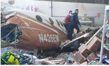  مصرع خمسة أشخاص جراء حادث تحطم طائرتين خاصتين بالمكسيك