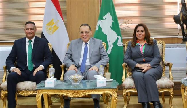 محافظ دمياط تصل الشرقية لحضور مؤتمر تكريم الفائزين بمبادرة المشروعات الخضراء 
