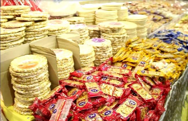 ما حكم توزيع الحلوى على روح الميت؟
