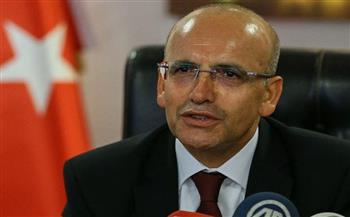   وزير المالية التركي يدعو المواطنين إلى الصبر