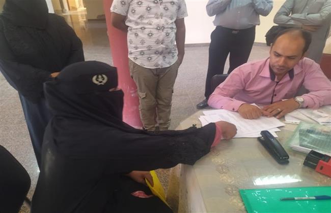 وزارة العمل تسلم عقود عمل لذوي الهمم بجنوب سيناء