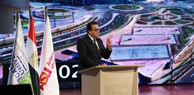 عبدالغفار: الدولة قامت باستثمارات ضخمة في مجالي الصحة والتعليم 