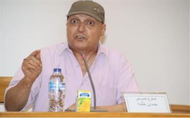 وفاة المخرج المسرحي حمدي طلبة عن عمر ناهز 68 عاما