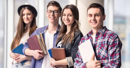 للذهاب إلى الجامعة إتيكيت خاص