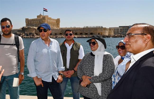 سويلم يتفقد مشروعات حماية الشواطئ بمدينة الإسكندرية